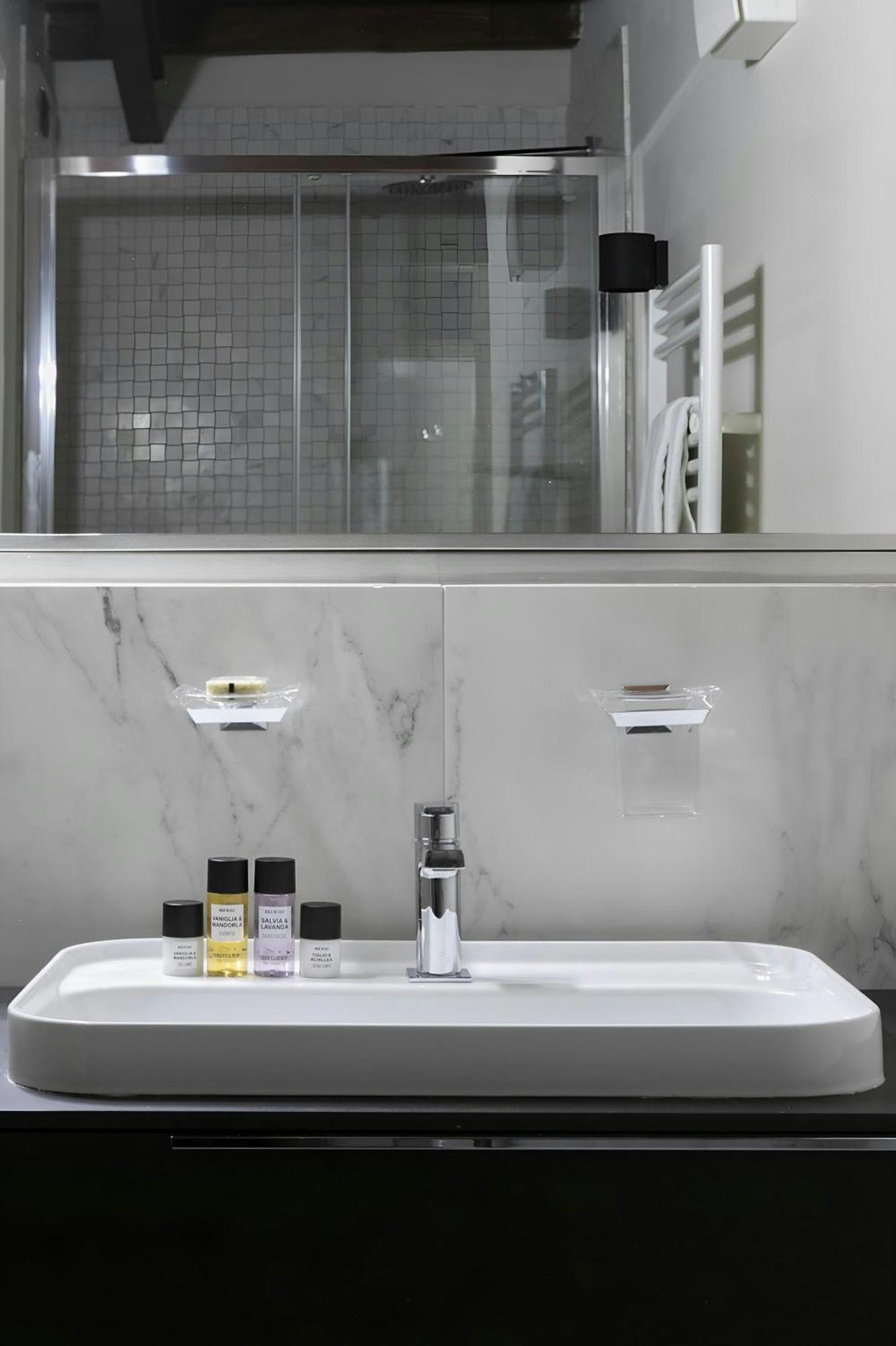 Sonder By Marriott Bonvoy Trastevere Apartments Piazza Trilussa 罗马 外观 照片